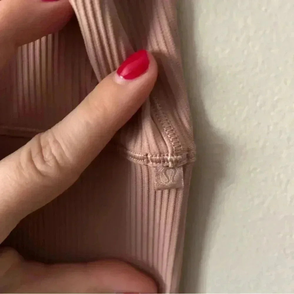 Lululemon Power Pivot Ribbed Tank Top 4 - Picture 7 of 7